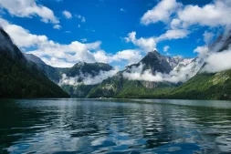 Travelling options from Hampi to Kerala