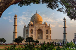 taj mahal audio guide