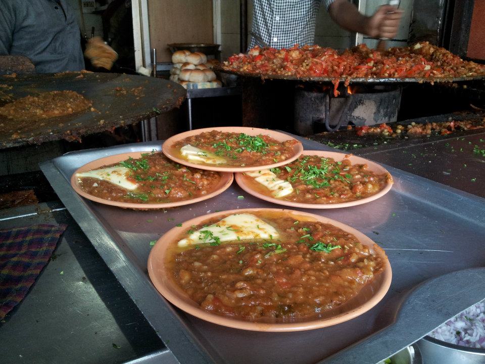 Mouth-watering Pav Bhaji at Sardars!