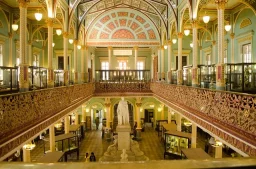 Live like a local: Mumbai