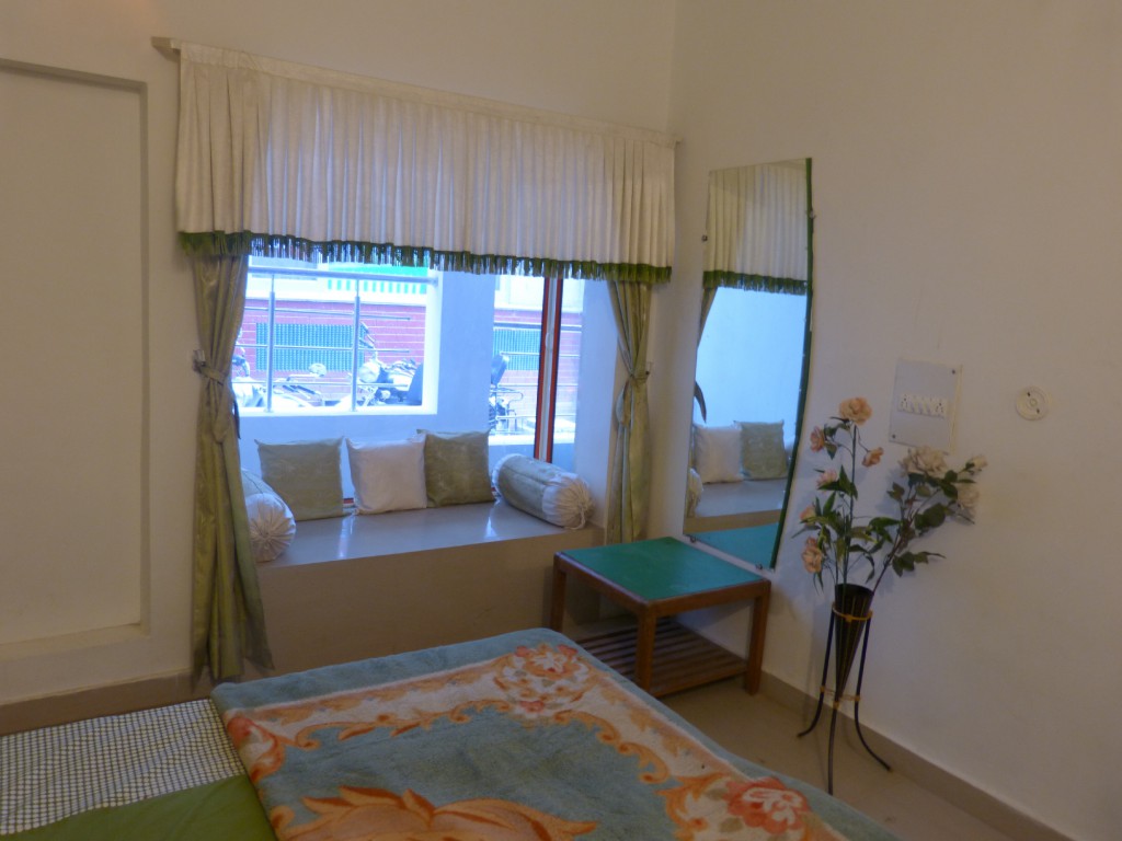 Shiv Shakti Rishikesh, budget stays in India