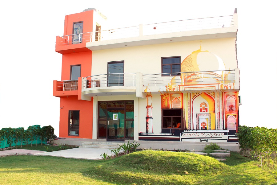 Zostel Agra, Backpacker hotels in India, traveling to india on a budget