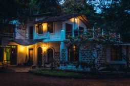 Jungle Hostel, Reisekosten