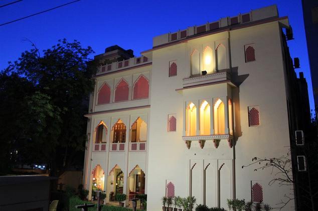 Una recensione onesta dell’hotel HR Palace a Jaipur