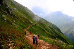 trekking in himachal pradesh, wandern in indien