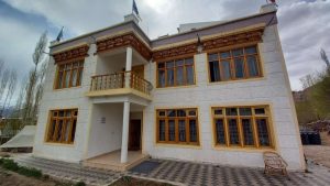 best hostels in india for foreigners