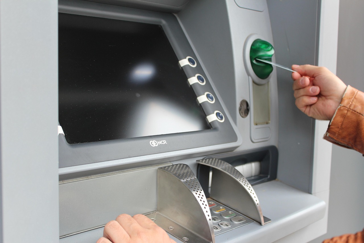 A Complete Guide to Using ATMs in India for Foreigners