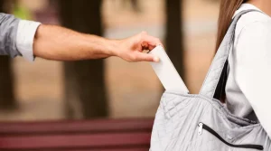 how to avoid money scams in india